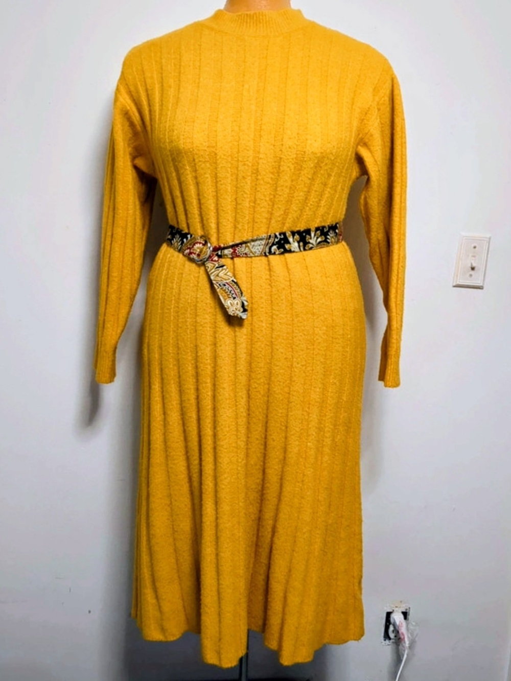 H&M Yellow Ribbed Long-Sleeve Midi Dress with Patterned Belt